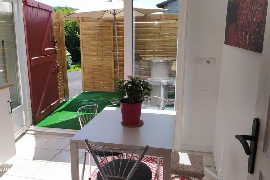 Appartement Tout Confort Au Calme Avec Jacuzzi Mouguerre Dış mekan fotoğraf
