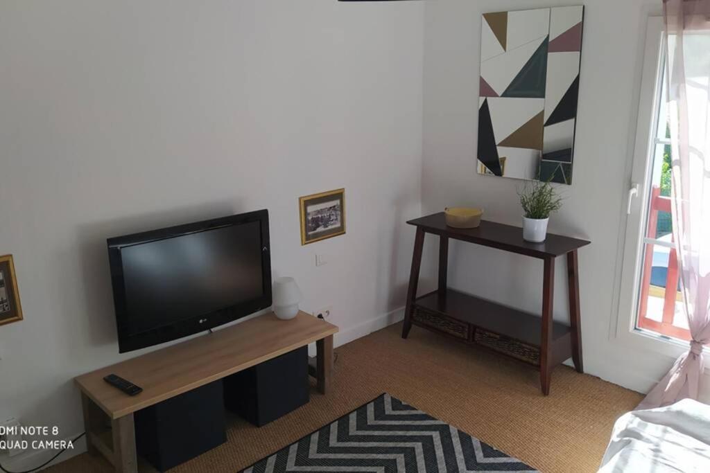 Appartement Tout Confort Au Calme Avec Jacuzzi Mouguerre Dış mekan fotoğraf